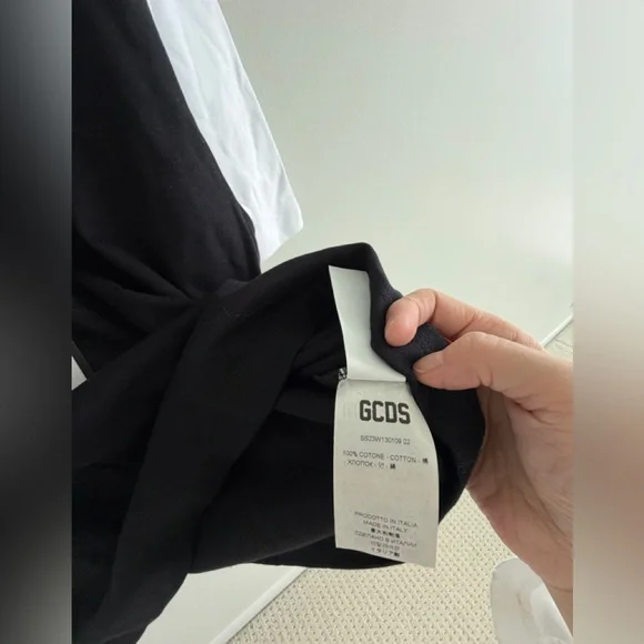 GCDS T - Picture 5 of 5